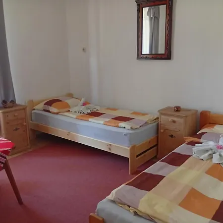 Hagyományőrző és Múltidéző Porta Apartman *