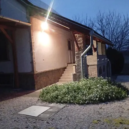 Apartman Hagyományőrző és Múltidéző Porta