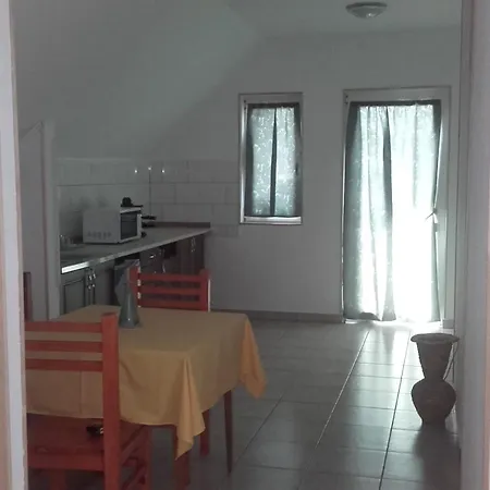 Hagyományőrző és Múltidéző Porta