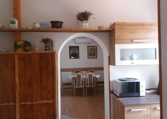 Appartement Hagyomanyorzo Es Multidezo Porta *
